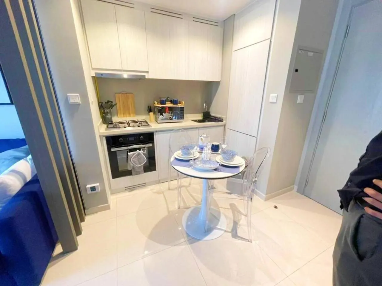 Apartment Zada Tower 1Br With Business Bay Canal Part View By Vibel Dubai United Arab Emirates