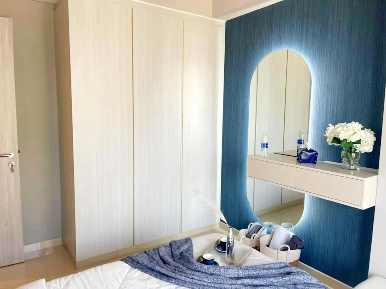 Zada Tower 1Br With Business Bay Canal Part View By Vibel Dubai Apartment